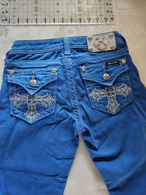 Miss Me Bright Blue Embellished Back Pocket Skinny Capri